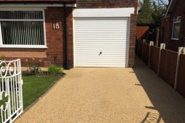 resin-bound-driveway7B730DEB-8C69-2B29-C84E-D6F5CB72CD9B.jpg